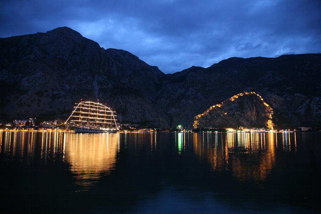 Guest House Forza Lux Kotor Exterior photo